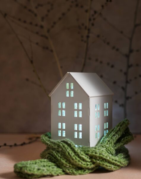 still-life-cozy-house-with-toys (1)